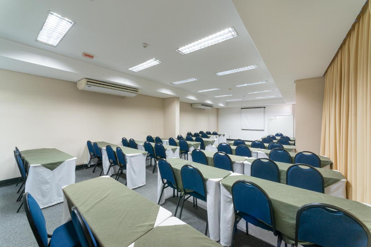 OTH1401 Flat na Ilha do Leite, Recife, um quarto. Fica em um dos mais importantes polos médicos do país Exterior foto